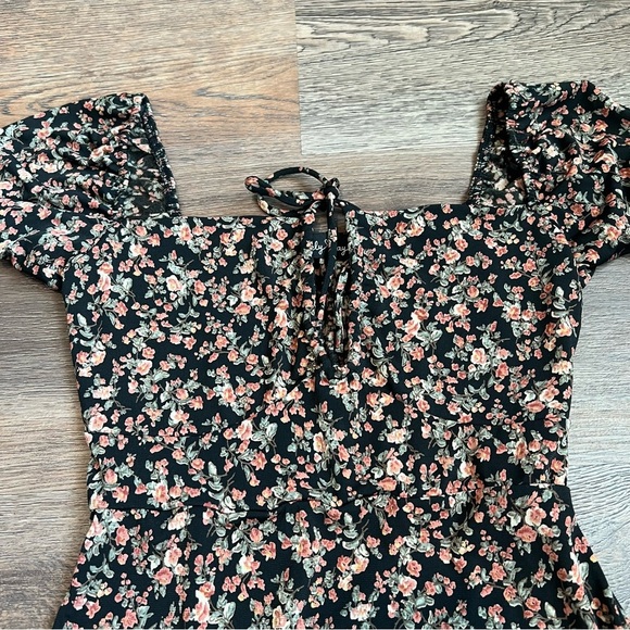 Windsor Floral Black Dress - Picture 5 of 8